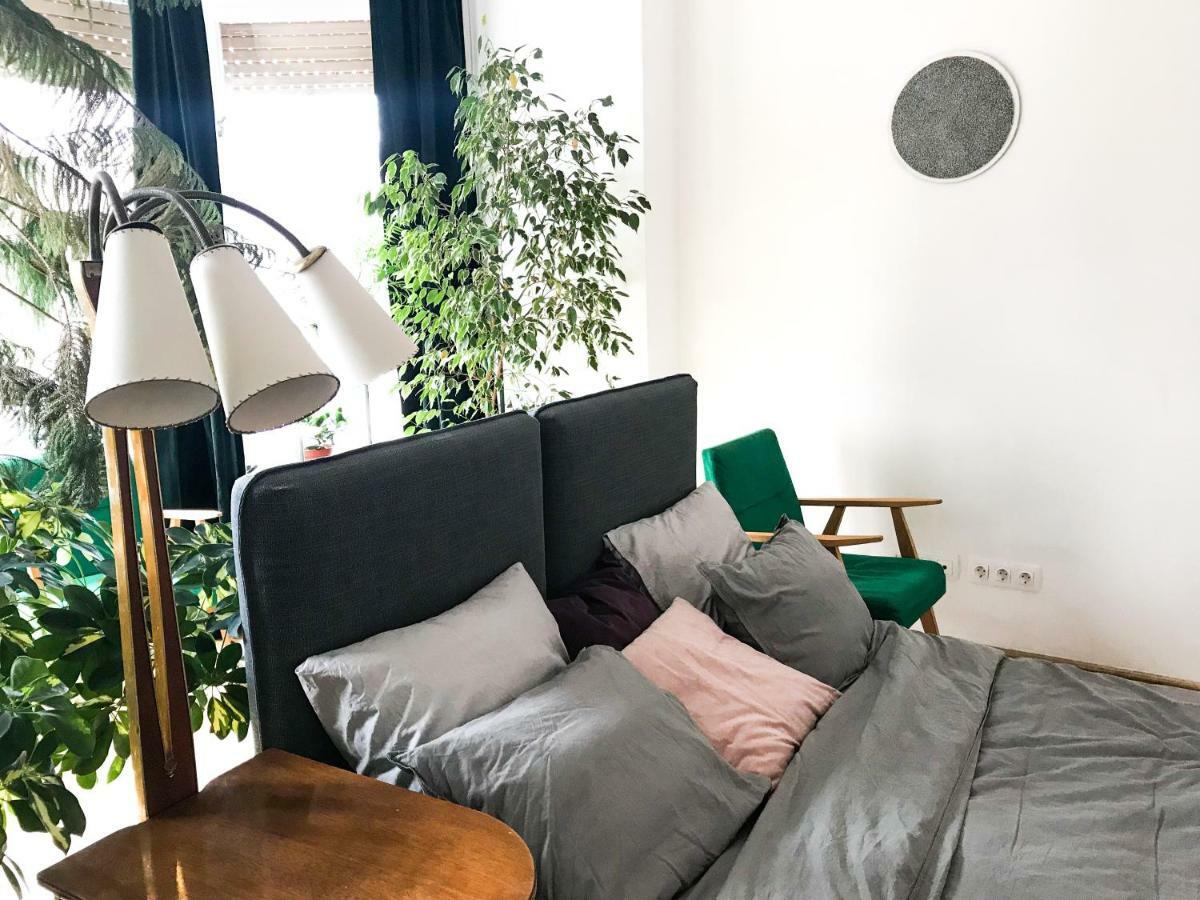 Apartamento Bauhaus Icon: Spacious Fitness Flat In Central Buda