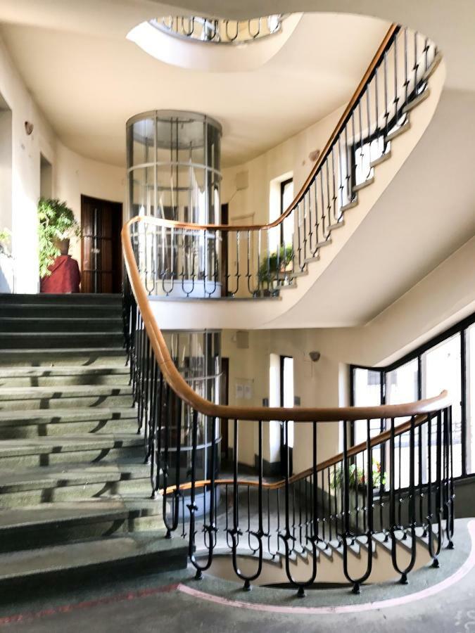 Bauhaus Icon: Spacious Fitness Flat In Central Buda Apartamento *