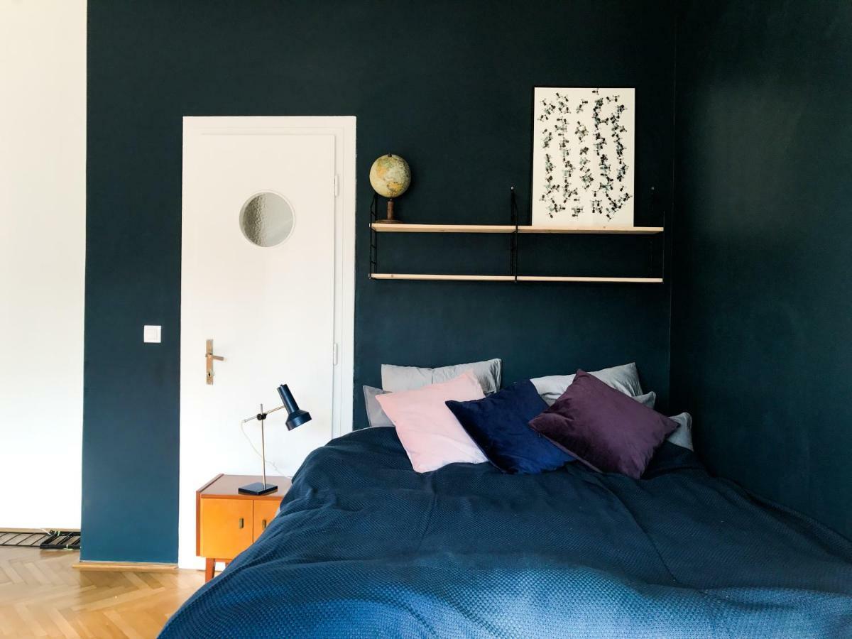 Apartamento Bauhaus Icon: Spacious Fitness Flat In Central Buda Budapeste